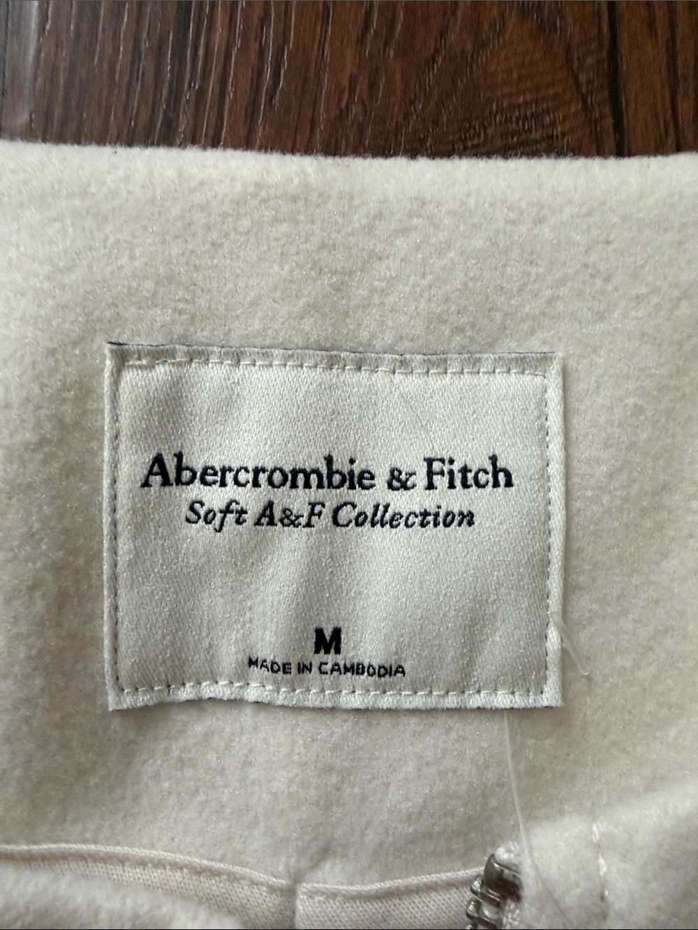 Abercrombie & Fitch Off-White Zip-Front Bomber Jacket - Picture 5 of 7